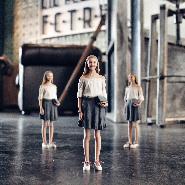 Lil People FCTRY familie portret 3D print scan geschenk kado cadeau beeldjes figuren poppetje besonderes bijzonder communie kommunion Lil People FCTRY familie portret 3D print scan geschenk kado cadeau beeldjes figuren poppetje besonderes bijzonder communie kommunion
