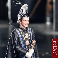 SIX 69341170-03B9-4C04-9110-2BA2797816CC