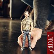 SIX A62DC831-B6B0-4EB3-8648-9BB5F37A57F0